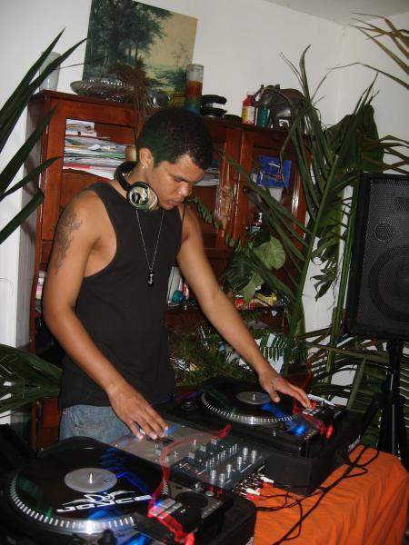 DJ JOYCE